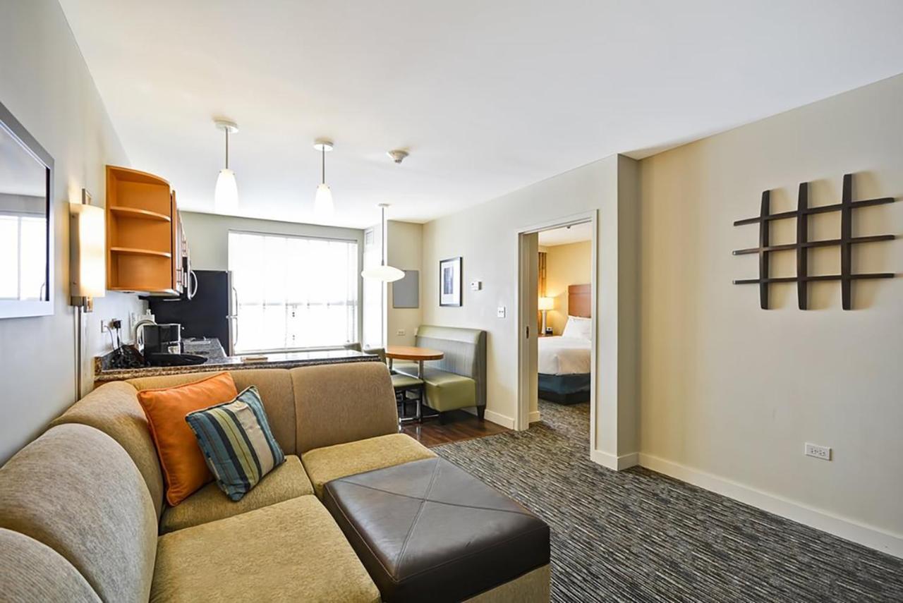 Hyatt House Naperville/Warrenville Exteriör bild