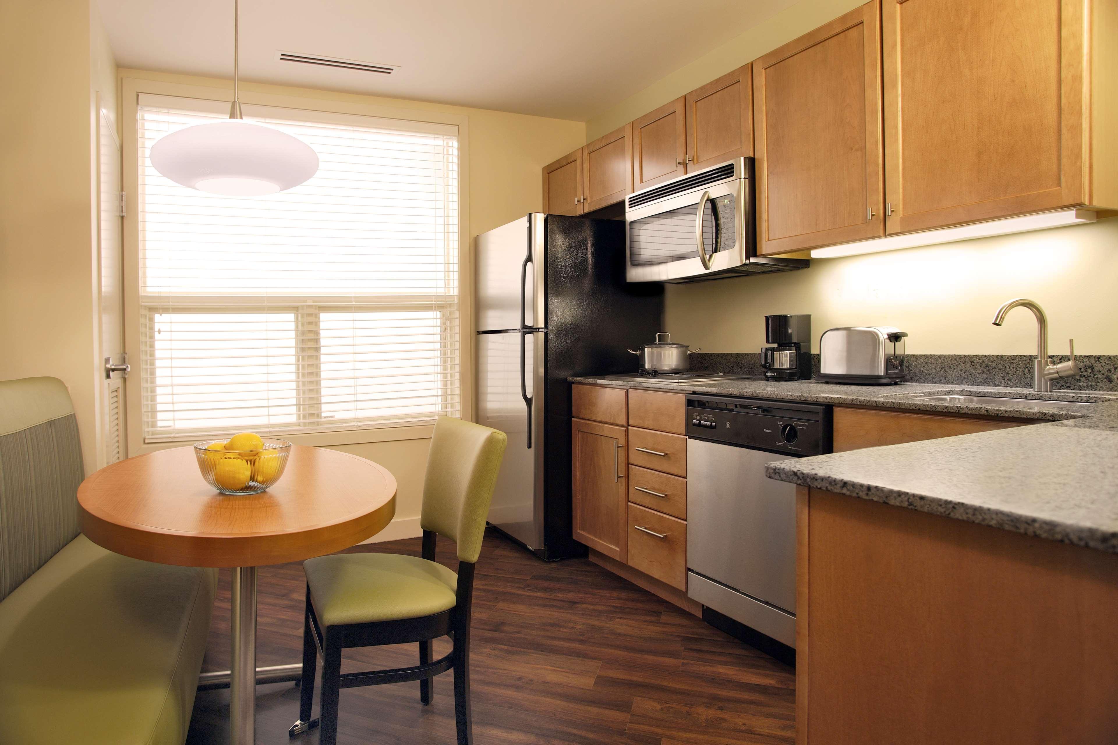 Hyatt House Naperville/Warrenville Rum bild