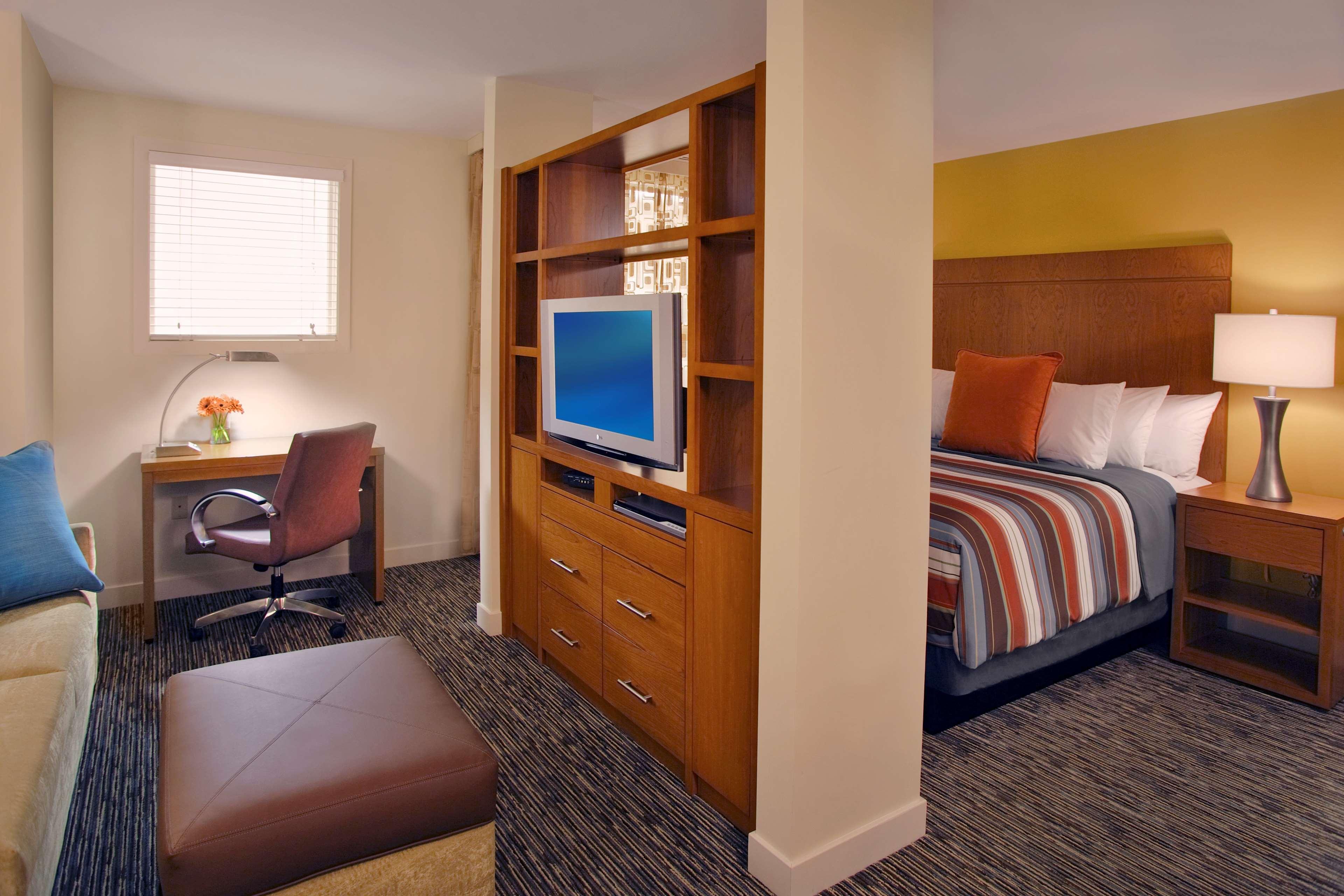 Hyatt House Naperville/Warrenville Exteriör bild